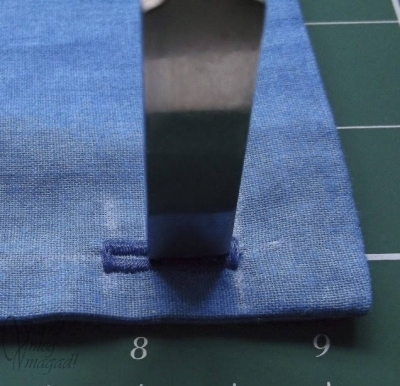 Gomblyuk kivágás gomblyuk vágóval