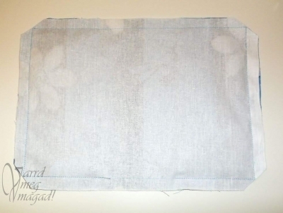 A kész borító kifordítás előtt a bélés felől